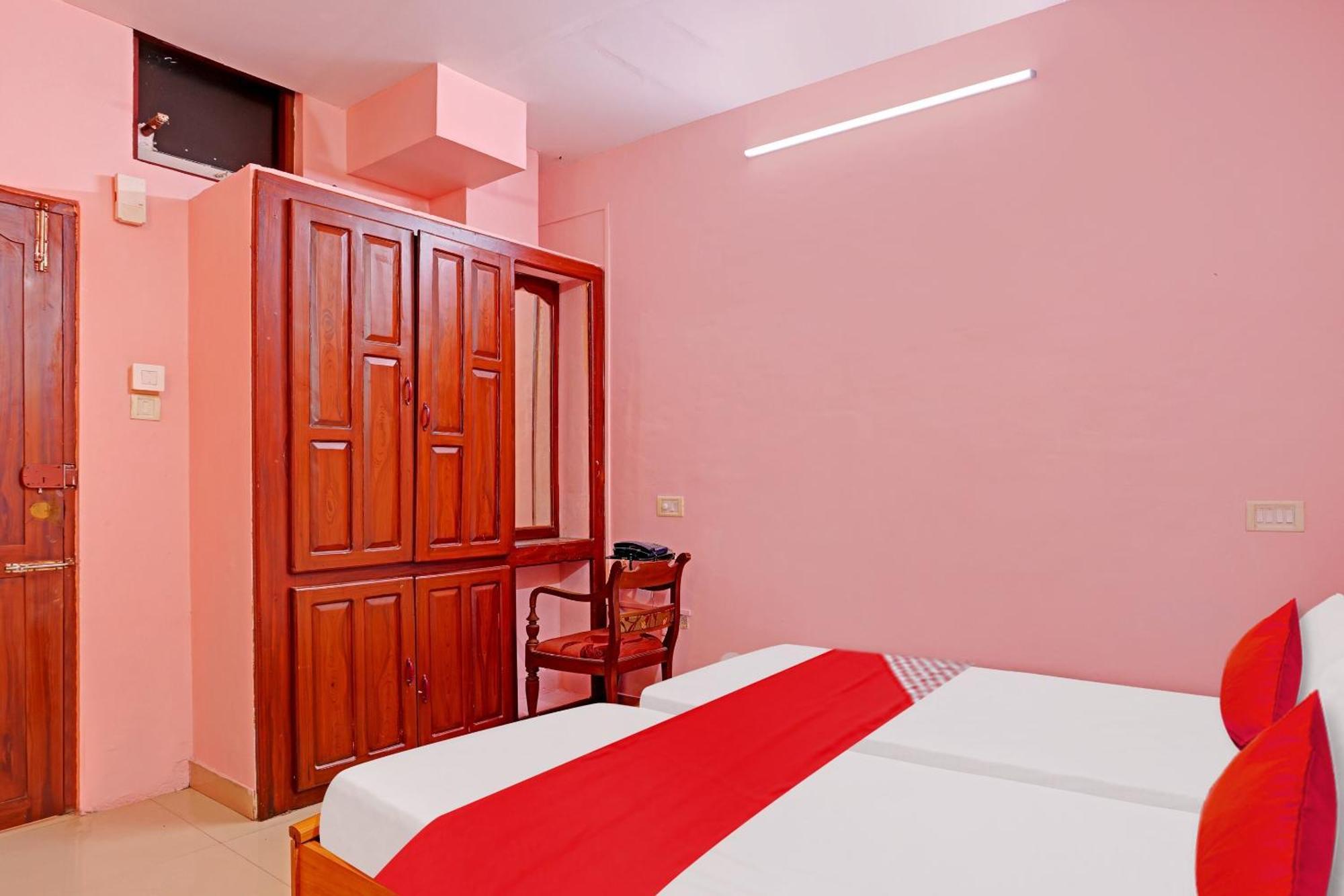 Hotel O Safa Inn Trippapur Zewnętrze zdjęcie