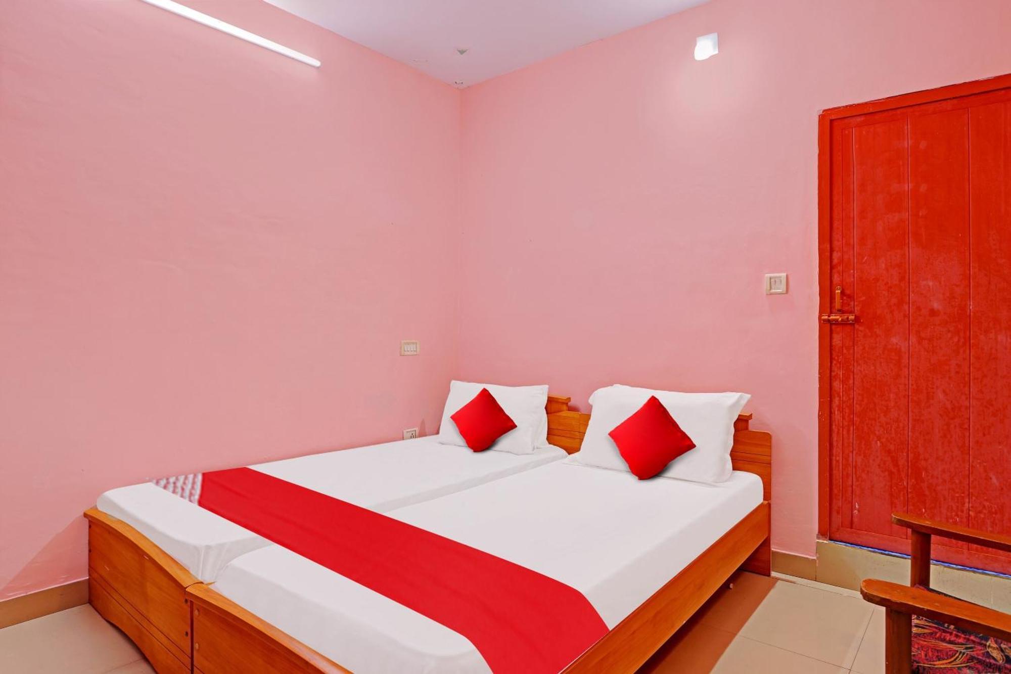 Hotel O Safa Inn Trippapur Zewnętrze zdjęcie